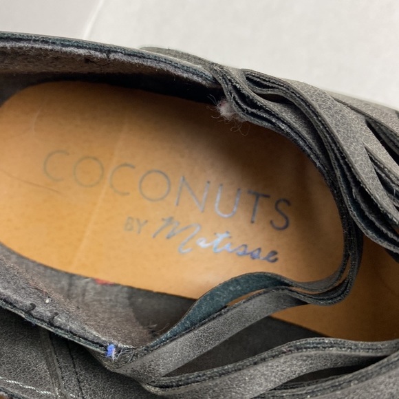 Coconuts by Matisse Women's  Powell Dark Grey Cowboy Bootie’s - Picture 5 of 8